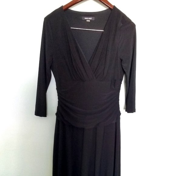 Nine West Dresses & Skirts - Nine West Knit Black 3/4 Sleeve Ruched Waist Knee-Length V-Neck Size 10 Dress